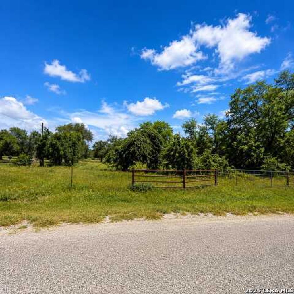 68749 E County Road 6871, Natalia