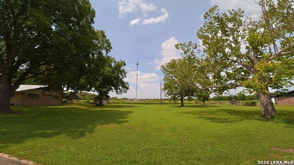 Tbd Westview, Seguin