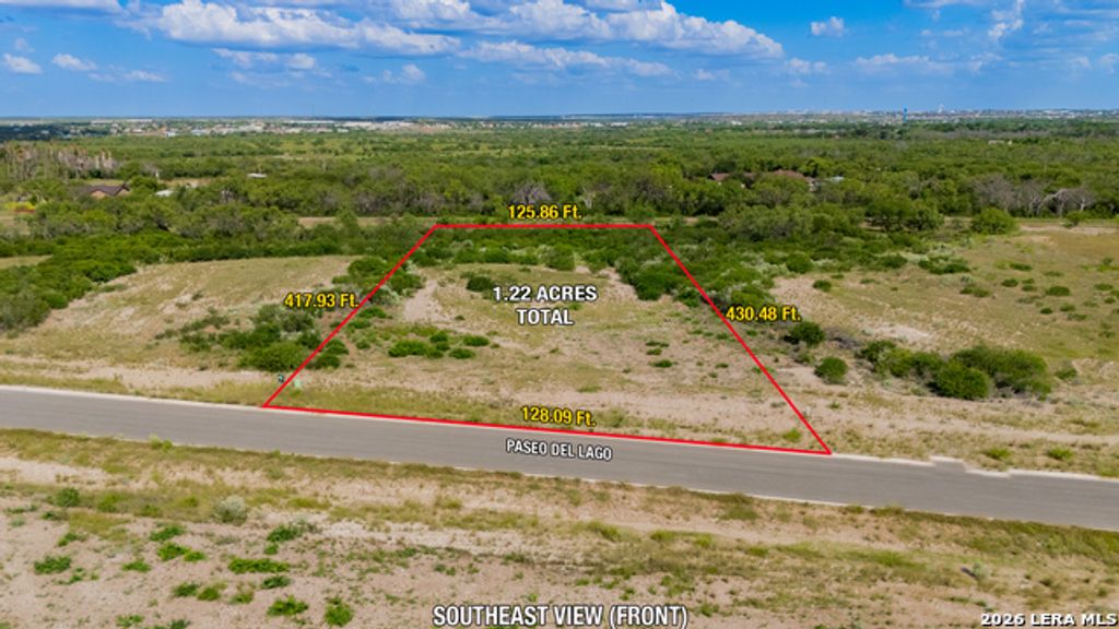 270 Paseo Del Lago, Eagle Pass