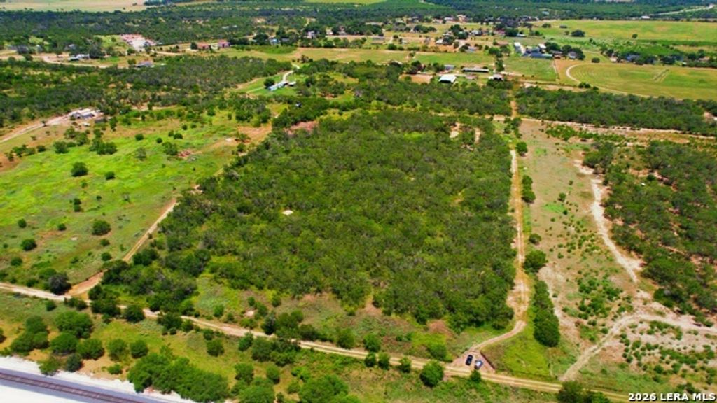 569 Gutierrez Ln Lot 4, Floresville