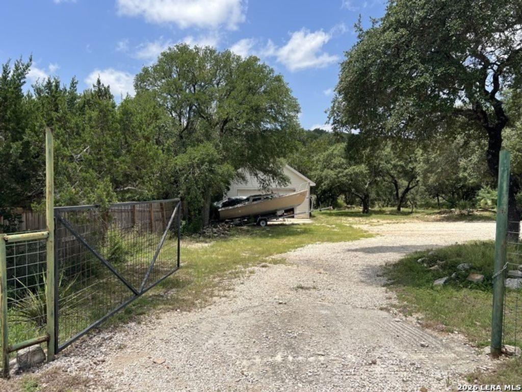 1589 Lonesome, Canyon Lake