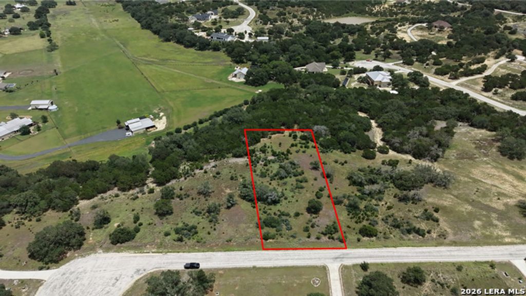 171 Lariat Trce, Bandera