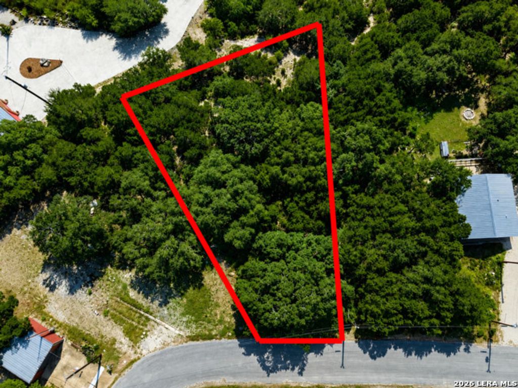 1484 Canyon Ridge Dr, Canyon Lake