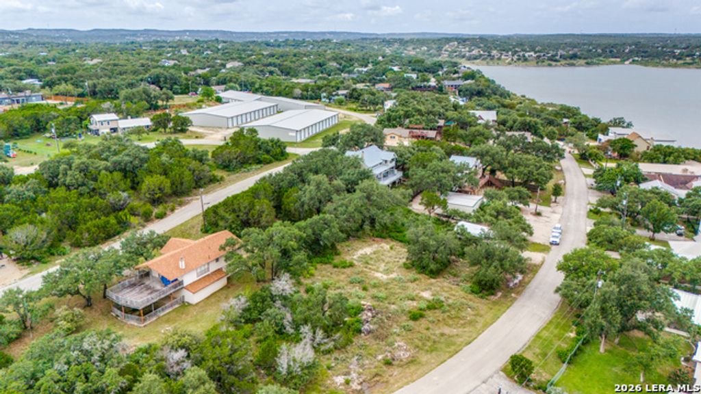 2308 Glenn Dr, Canyon Lake