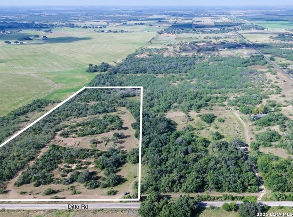 980 Mann Rd 02, Poteet