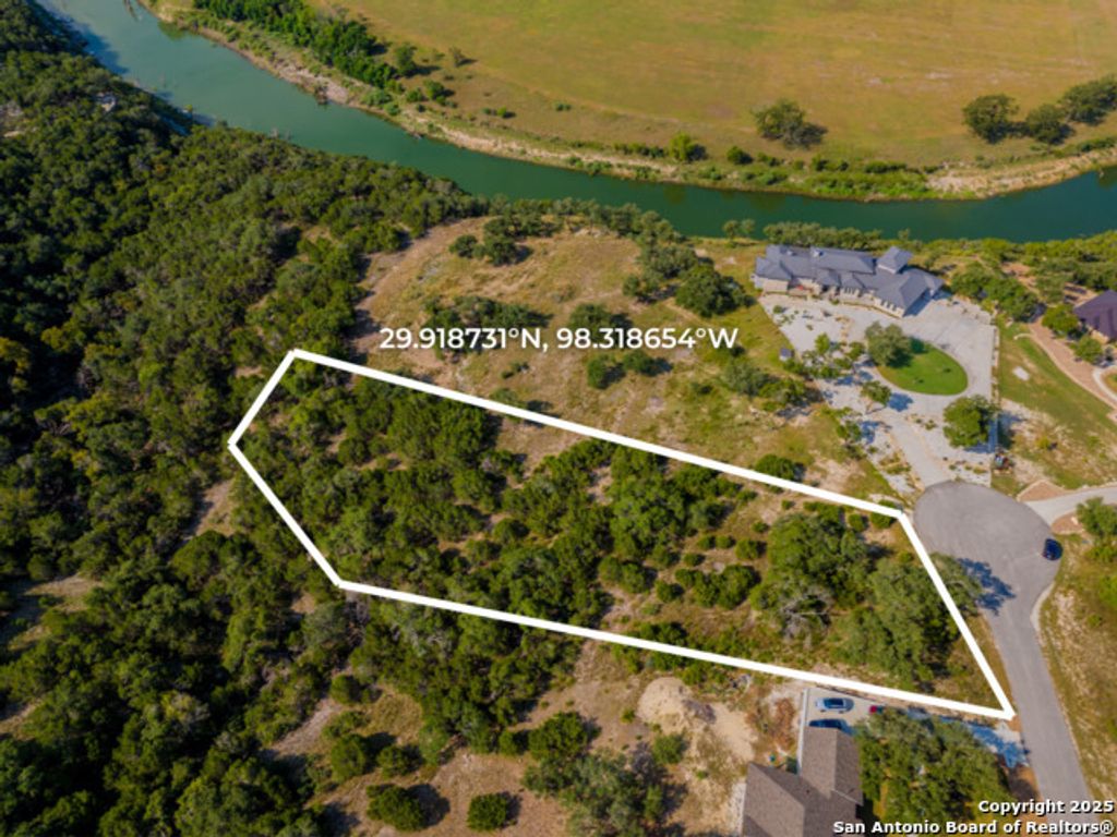 255 River Bend Pl, Spring Branch