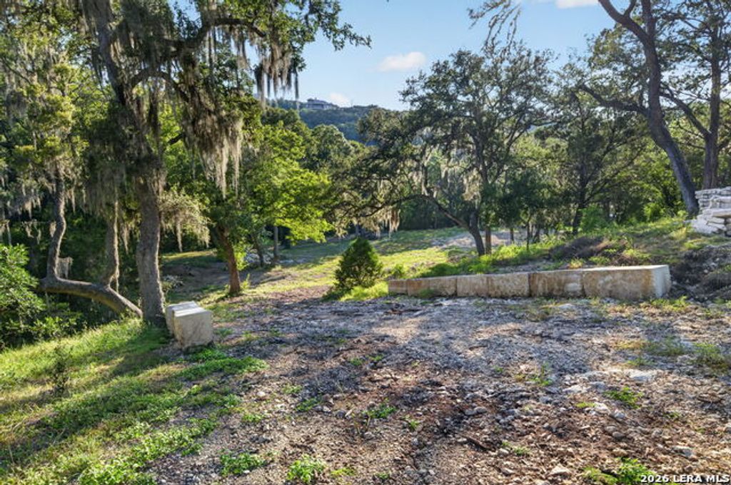 449 Shepherds Crook, Helotes