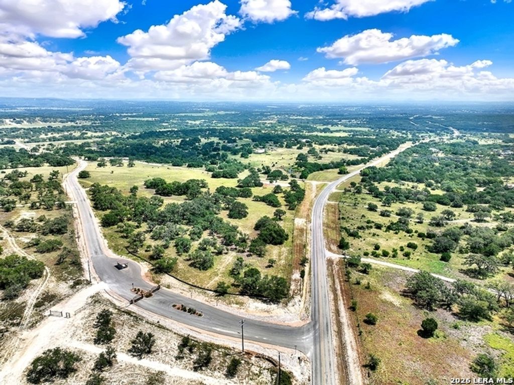 3940 Fm 470, Bandera