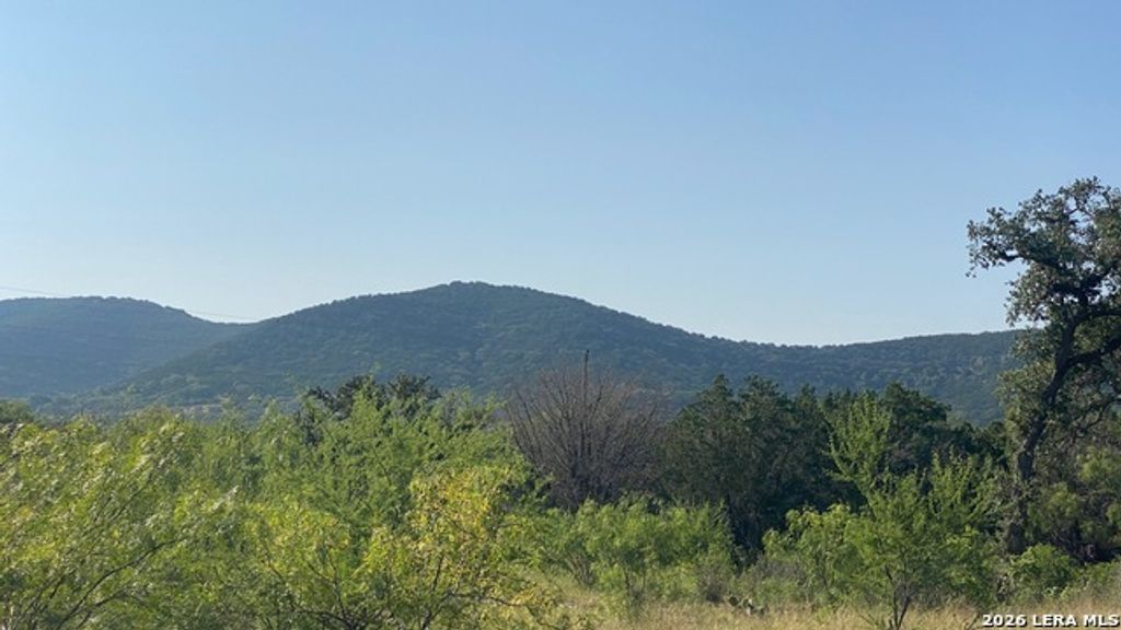 523 Kahn Rd, Rio Frio