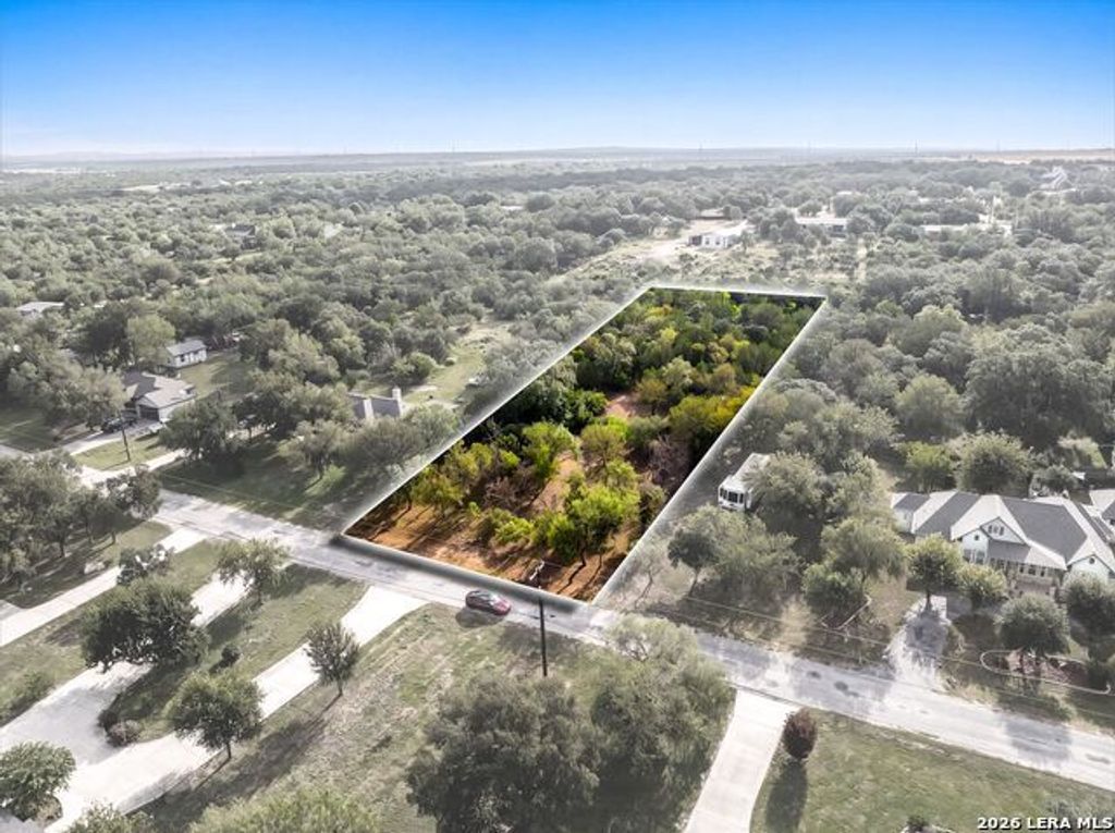 415 County Road 3830, San Antonio