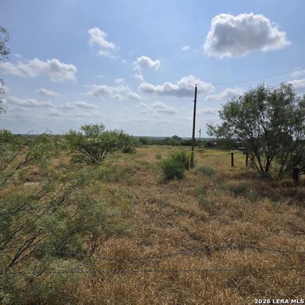 736 Chula Vista Rd., Eagle Pass