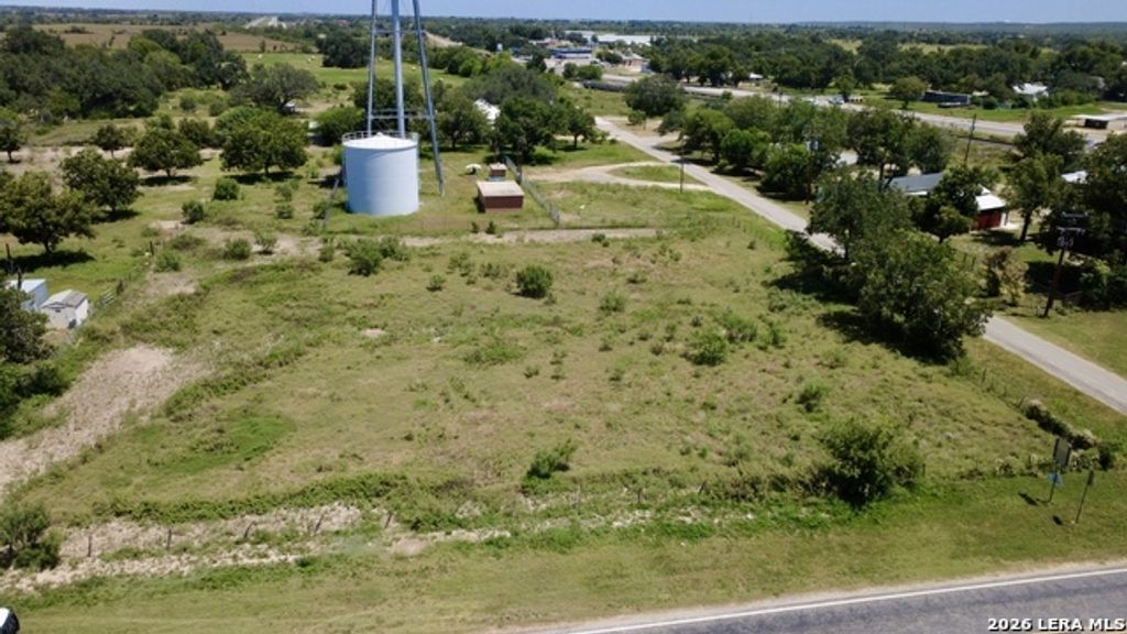 Fm 1796 & Cr 429, Dhanis