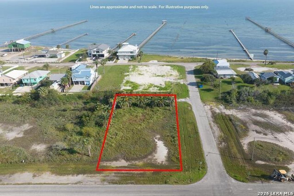 1132 S Magnolia St, Rockport