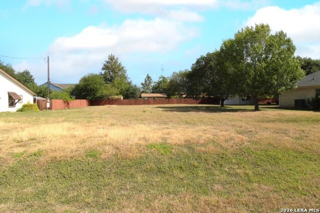 644 Horseshoe Falls Dr, Canyon Lake