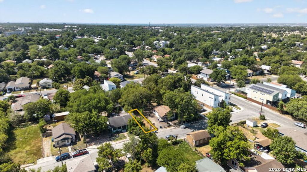 1818 E Crockett St, San Antonio