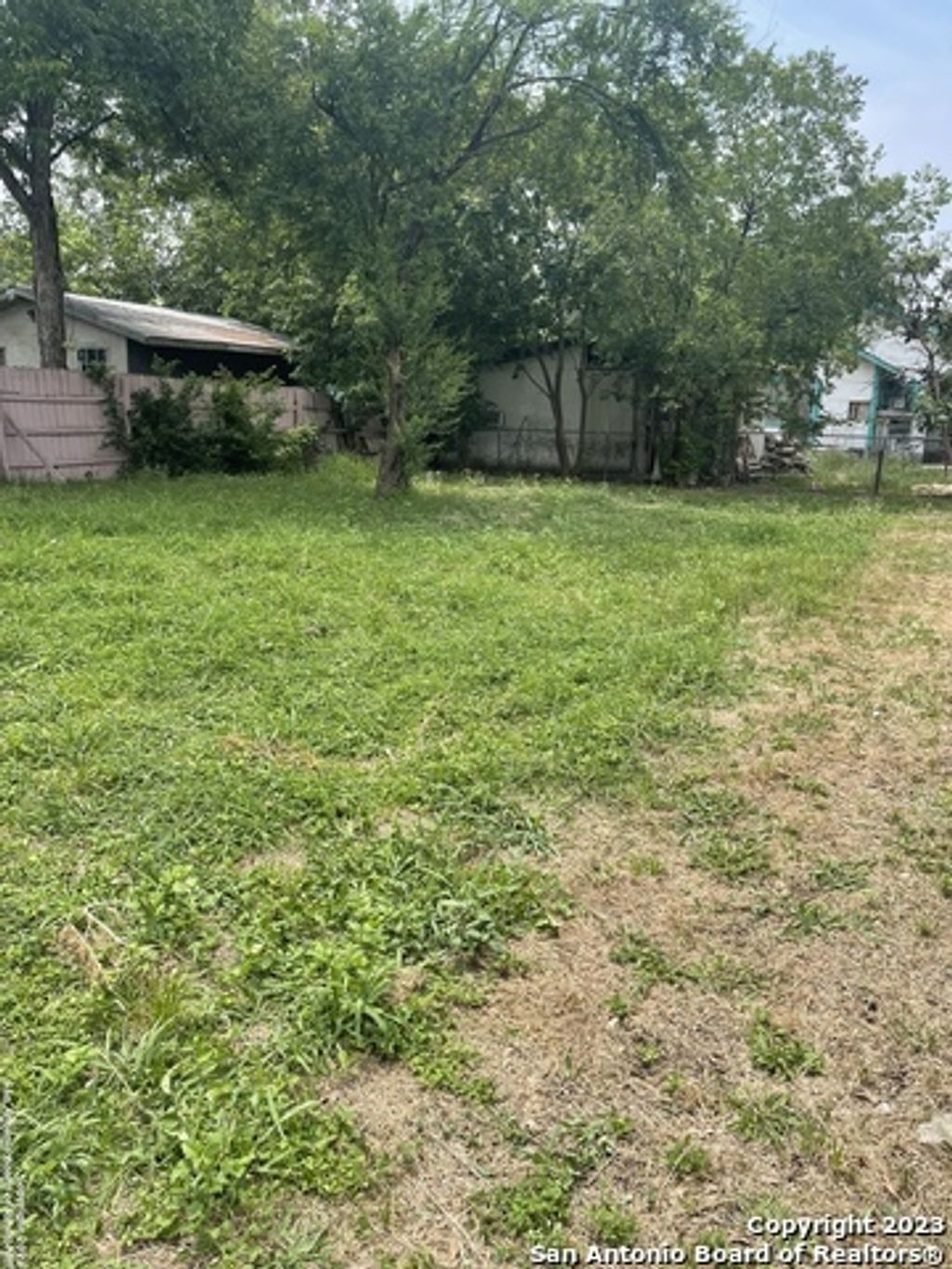 812 W Hollywood Ave, San Antonio