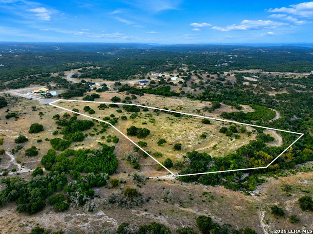 102 Avila Ridge Dr, Kerrville