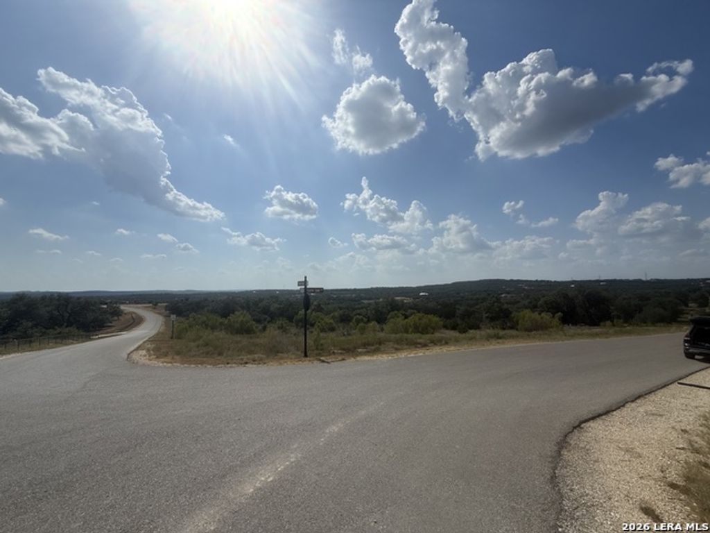 Earle Oak Ave, Bulverde
