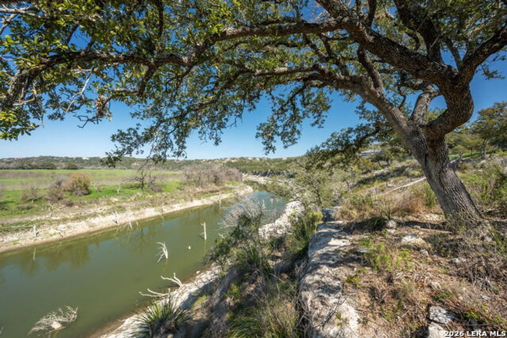 365 River Cliff Pl, Spring Branch