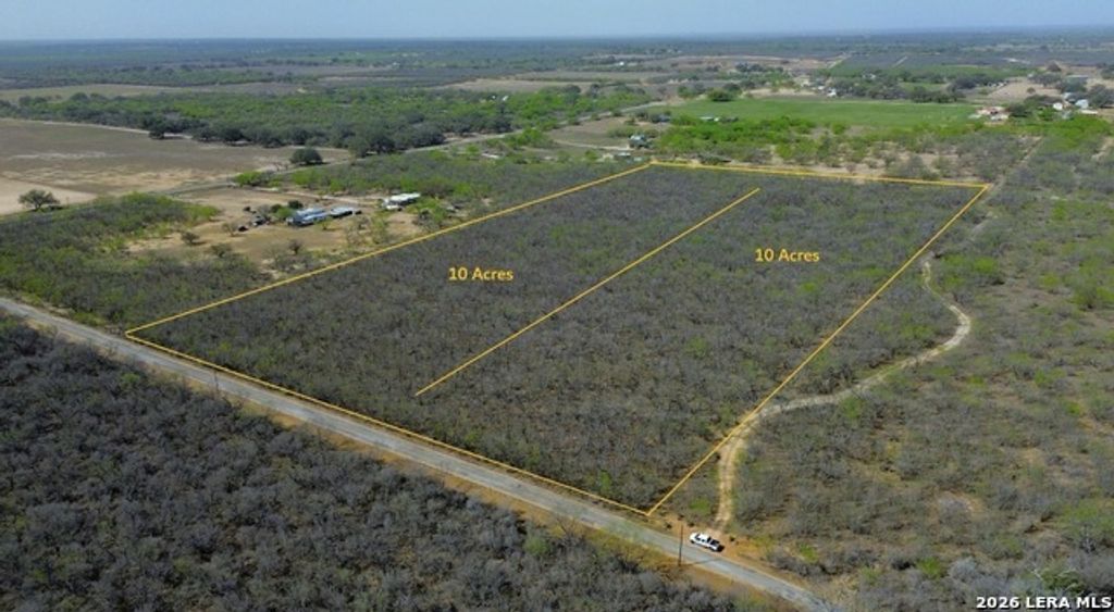 Tbd County Road 763, Devine
