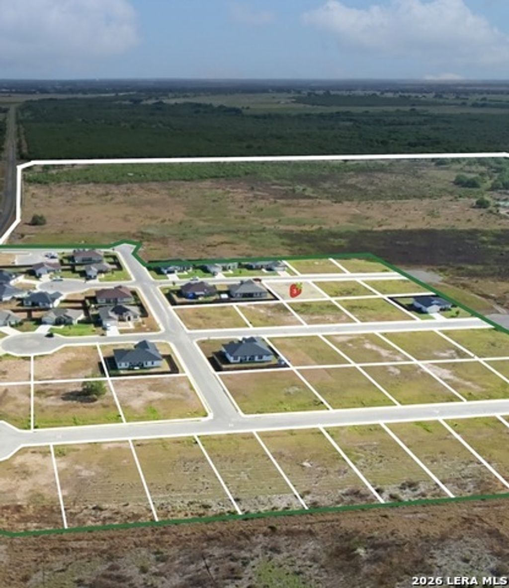 120 Growers Ave, Poteet