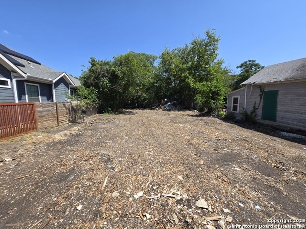 208 Cactus St, San Antonio