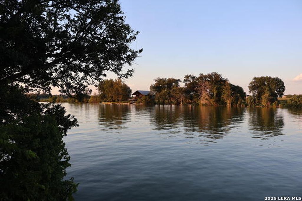 801 Lakeside, New Braunfels