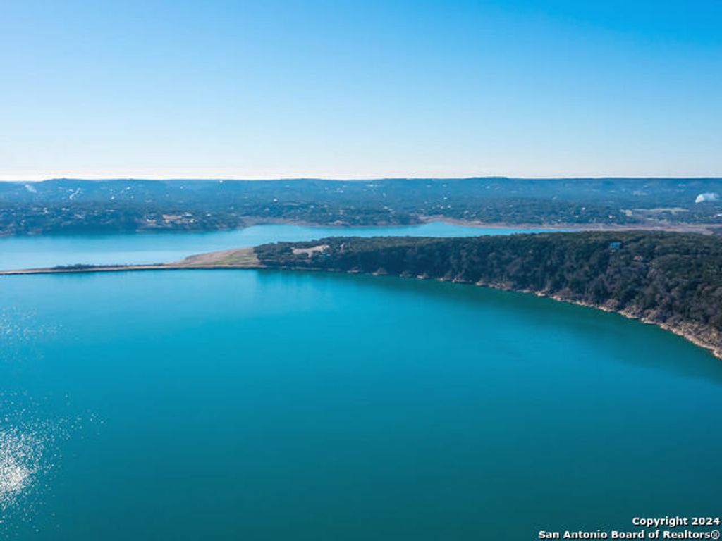 1107 Whispering Hills, Canyon Lake