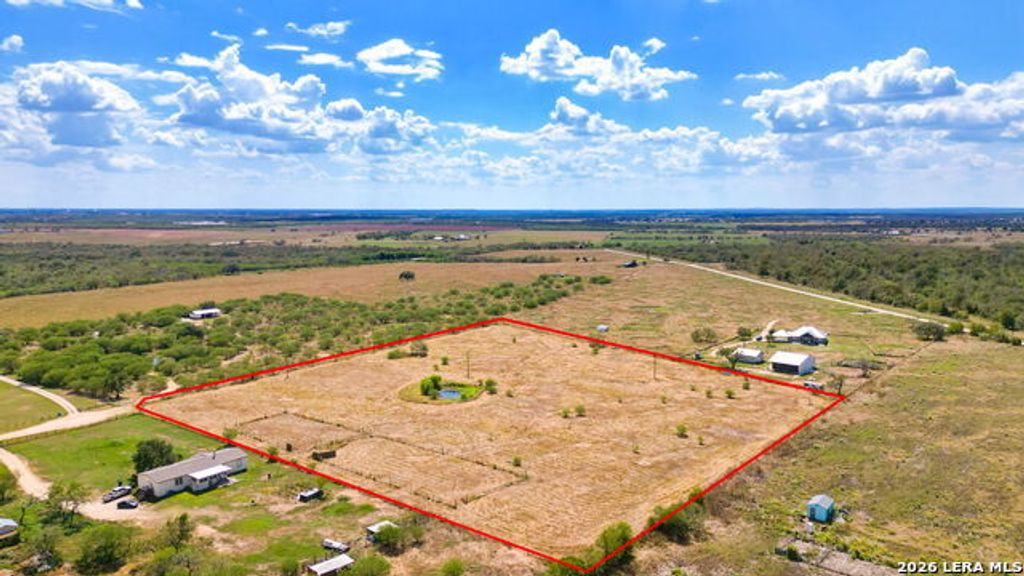 417 High Ridge Meadows Dr, Gonzales