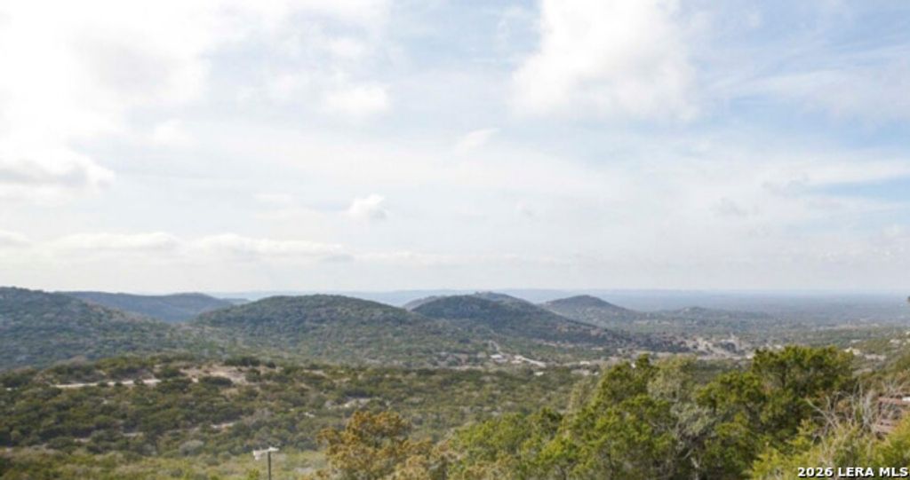 323 Timber Ridge Rd, Pipe Creek