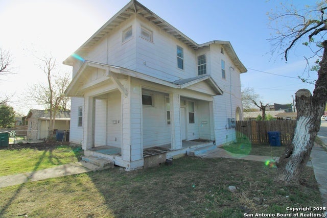 1438 W Ridgewood Ct, San Antonio