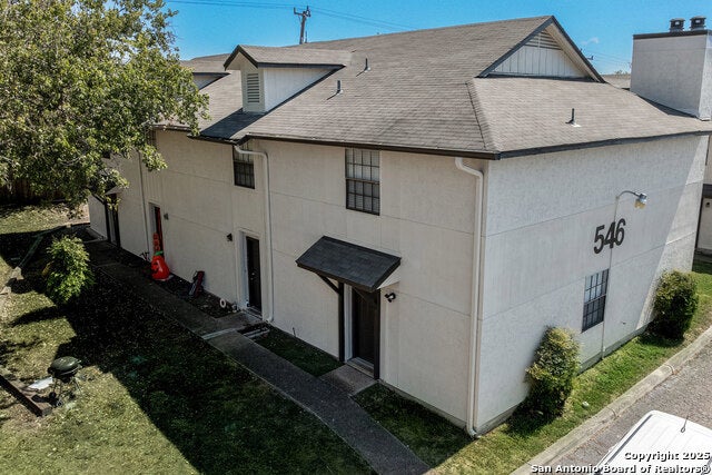 546 Dukeway, Universal City