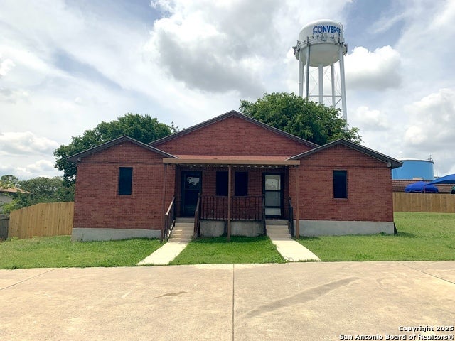 509 Meadow Forge, Converse