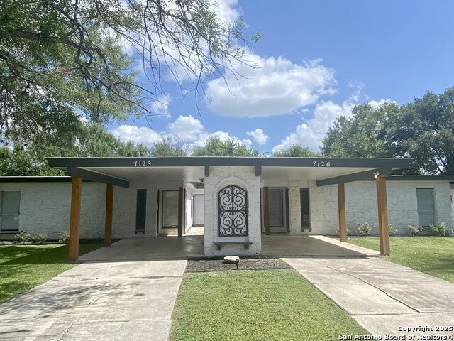 7128 Larksong, Leon Valley