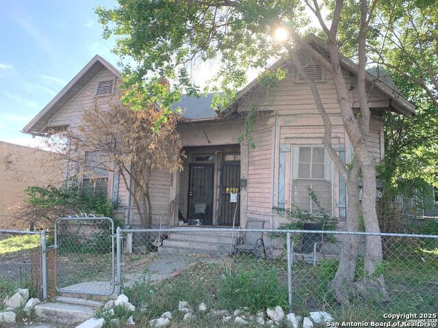 529 Pine, San Antonio