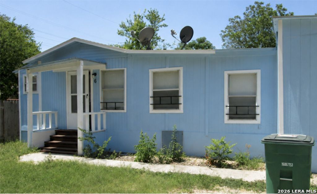 1730 W Poplar, San Antonio