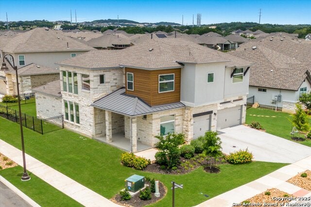76 Simpatico, Boerne