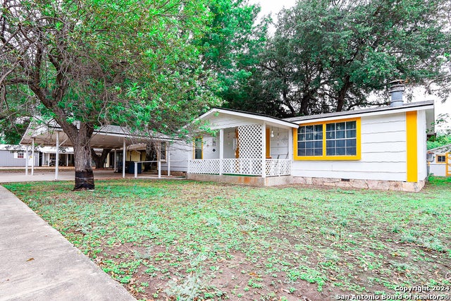 2403 Airport Rd, Brackettville