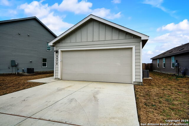6670 Arid Way, San Antonio