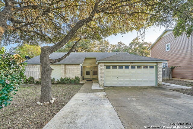 7111 Bart Hollow, San Antonio