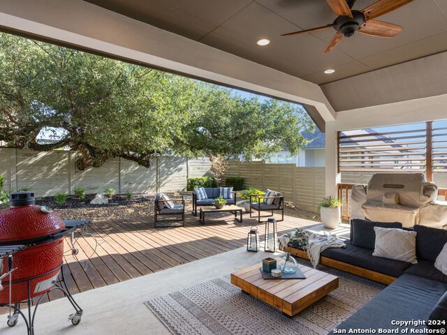 514 Orchard Way, New Braunfels