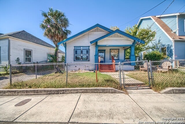 211 Blanco Rd, San Antonio