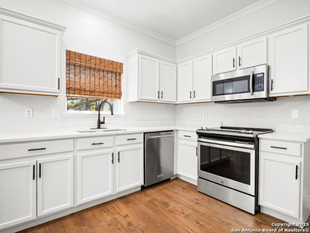 7318 Clear Rock Drive, San Antonio