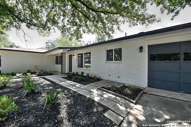 1022 Grey Oak Dr, San Antonio