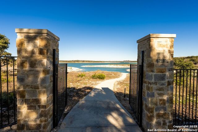 Canyon Lake Real Estate - MLS # 1832073S, Residential real estate for Sale in PARADISE POINT, MLS Listings # 1832073S