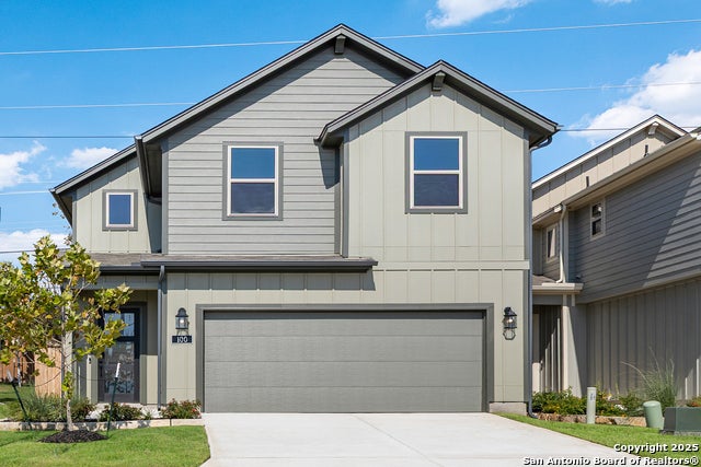 100 Tribus, Leon Valley