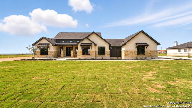 1223 County Road 319, La Vernia