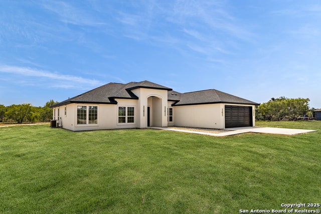 2299 St Highway 173 S, Devine