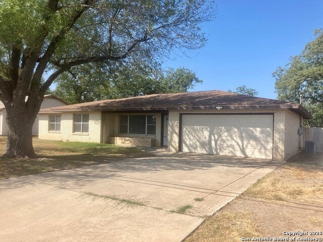 535 N 4th Street, Uvalde