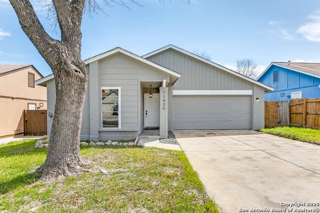 11426 Black Fox Dr, San Antonio